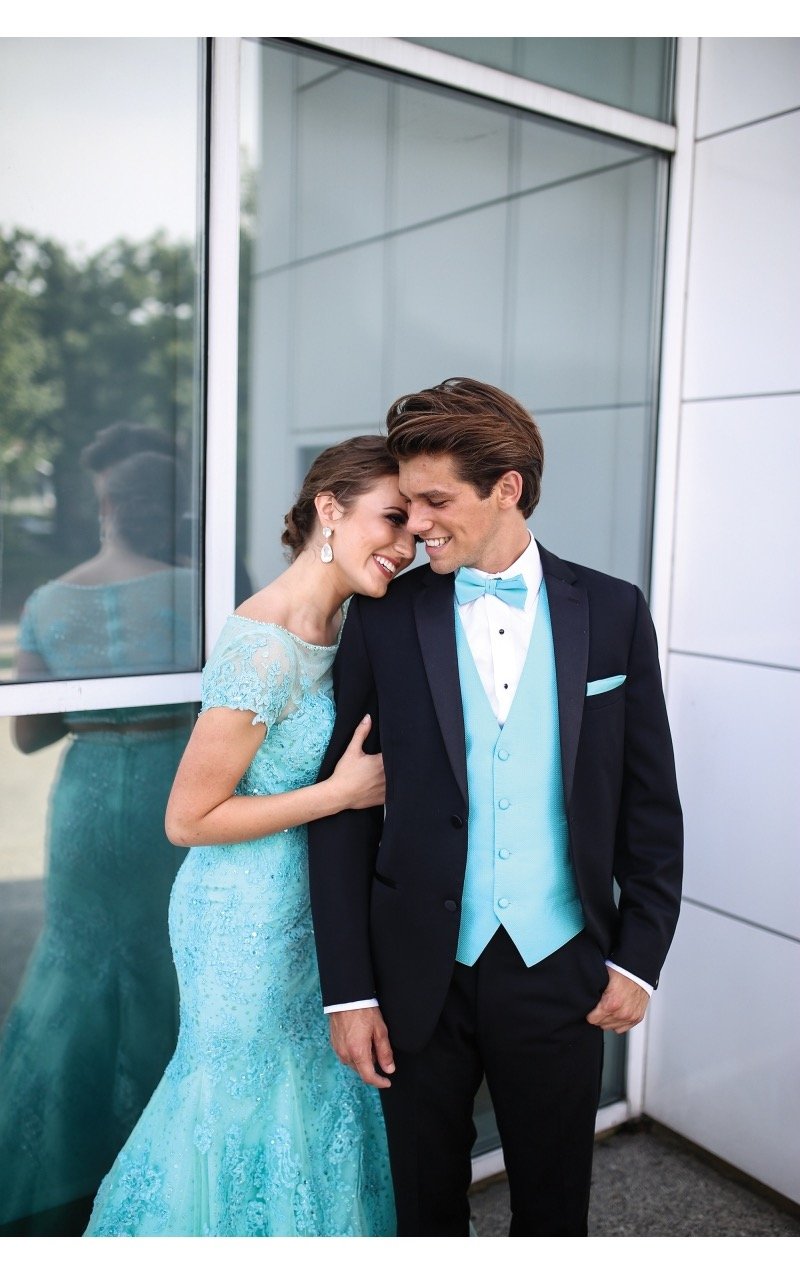 LOCATION - Perry Ellis Evening BOND